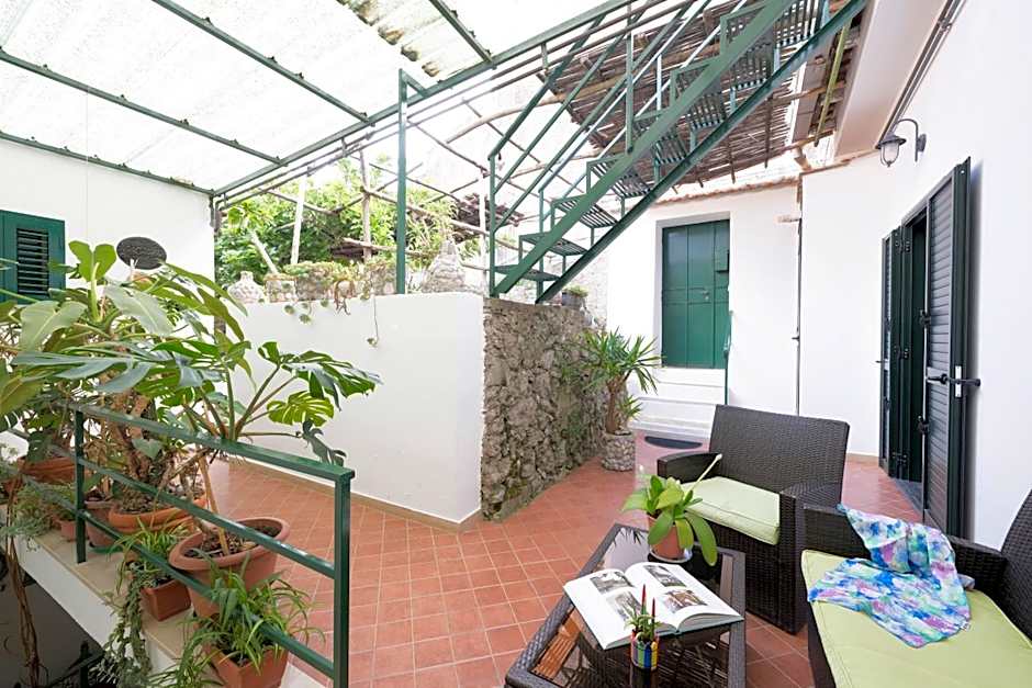 Dint'a Torre Bed and Breakfast