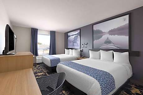 Queen Room with Two Queen Beds - Non-Smoking