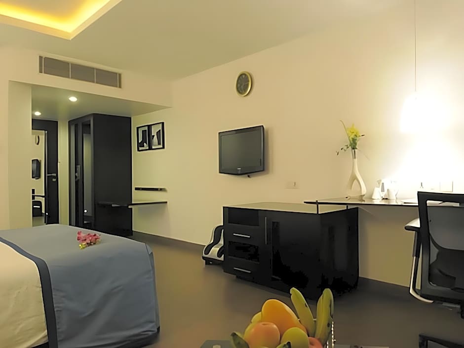 The Central Court Hotel