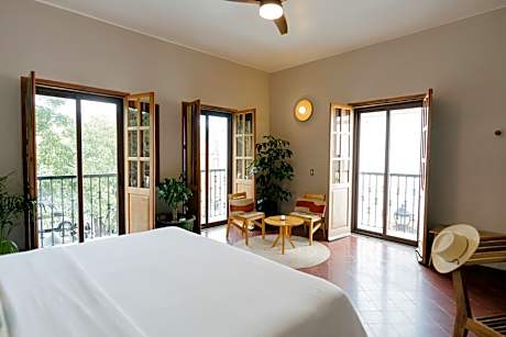 King Suite Upper Floor