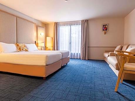 Suite 1 King Bed 2 Rooms, Non-Smoking