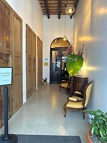 352 Guest House