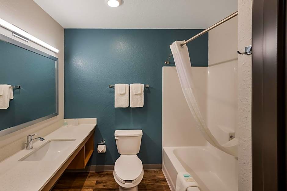 WoodSpring Suites West Palm Beach
