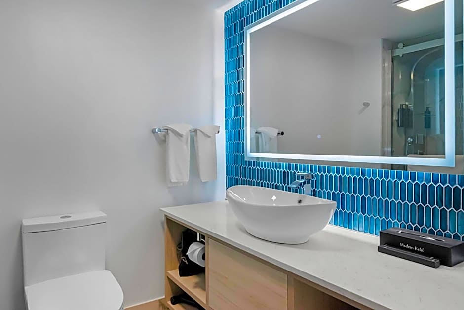Blue - A Modern Hotel, an Ascend Collection Hotel