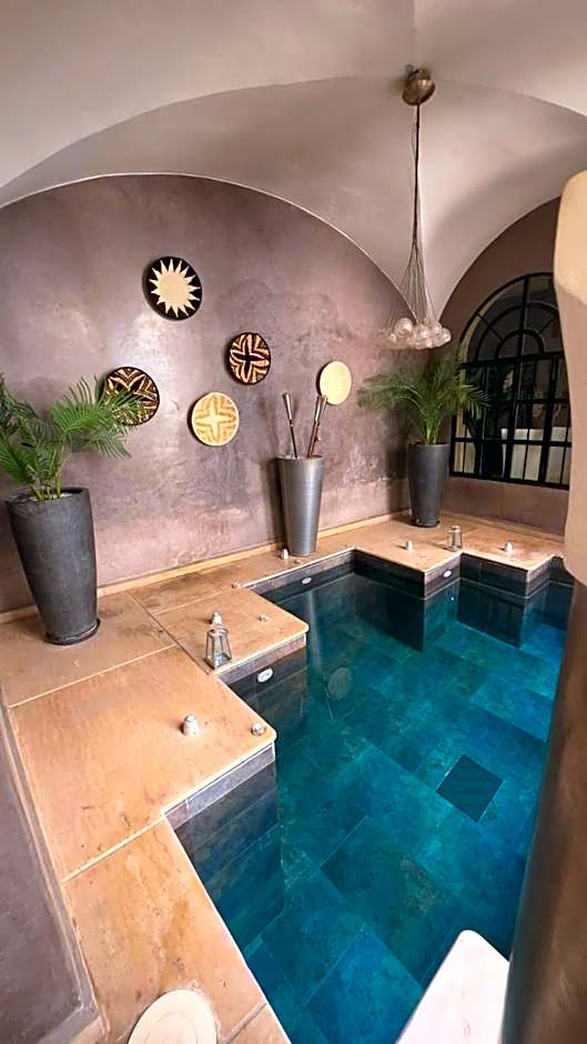 Riad Carllian