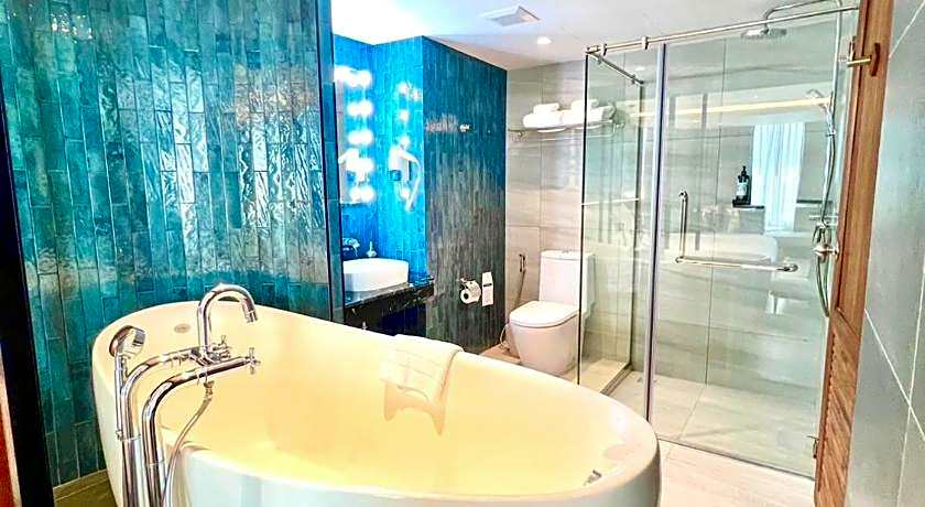 Buri Sriphu Hotel