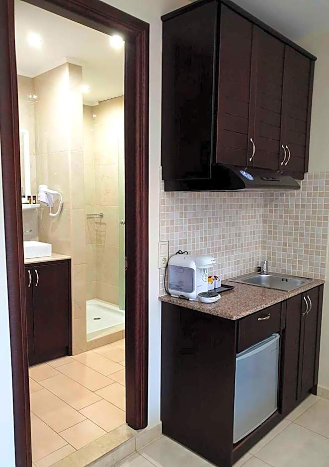 24 Seven Boutique Hotel