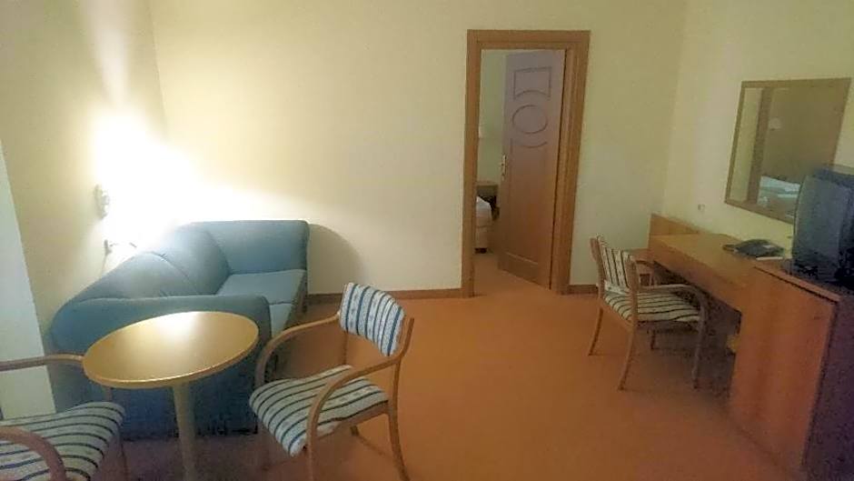 Hotel Vila Ružica- glavna zgrada i depandanse