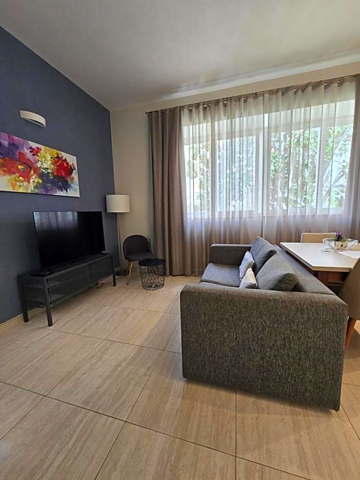 D Townhouse Boutique Suites