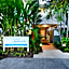 Port Douglas Apartments