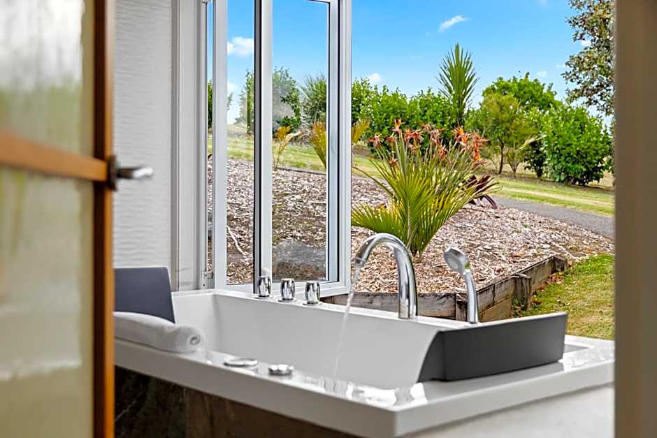Woodhouse Mountain Lodge