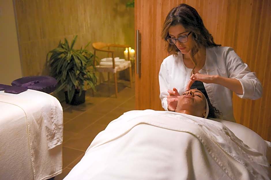 The Cliffs Hotel and Spa