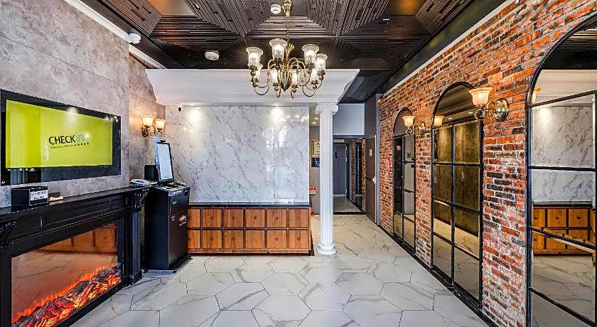 Dream Mansion Hotel