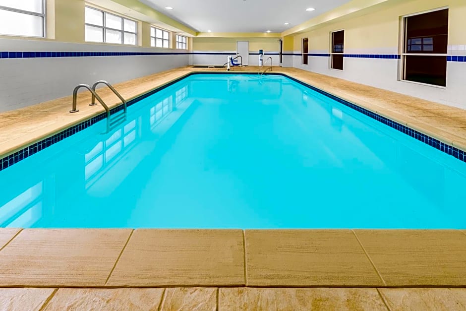 Hampton Inn South Heritage Park
