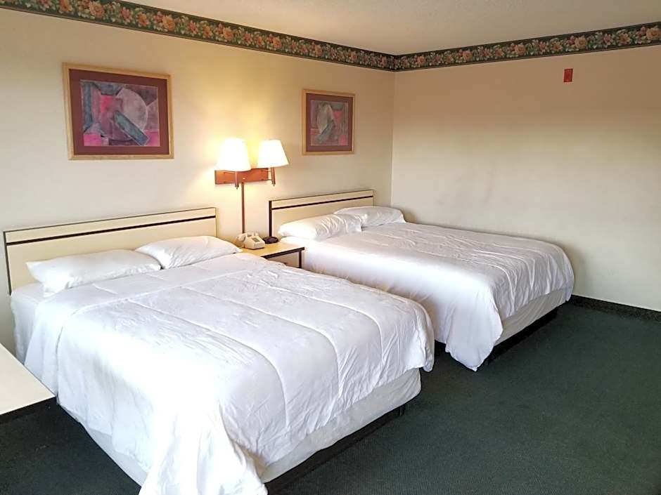 Photo 1 of 6 of 2 Queen Beds, Nonsmoking