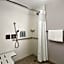 Courtyard by Marriott St. Louis Westport Plaza