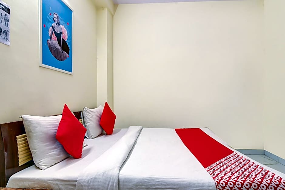 Hotel O Vishwakarma Palace