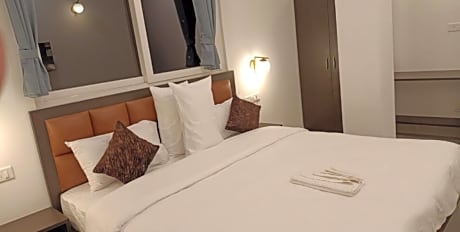 Double Deluxe Room