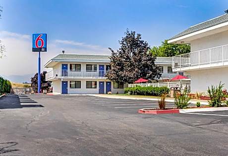 Motel 6-Medford, OR