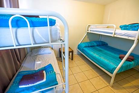 2 Bedroom Holiday Unit