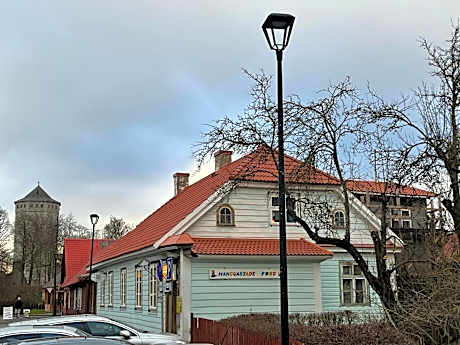 Renthouse Paide Old Town 3 Bedroom Apartment