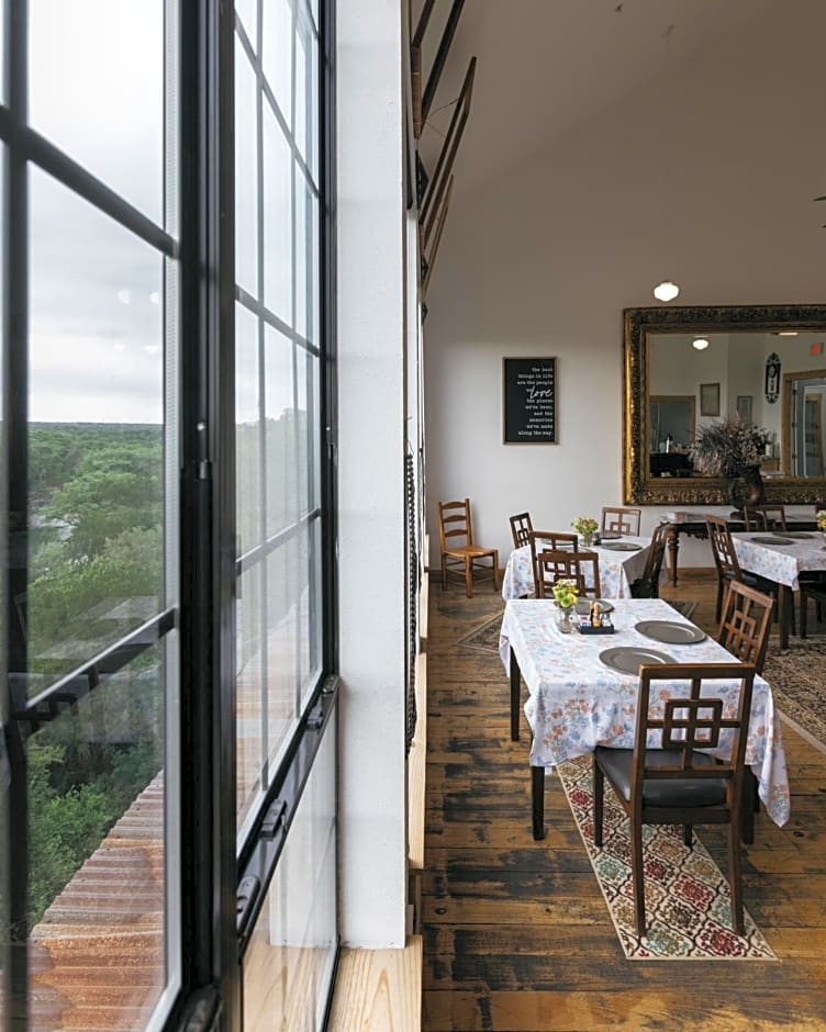 Gruene River Inn