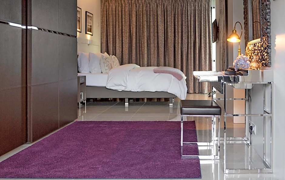 Black Pearl Apartment Hotel