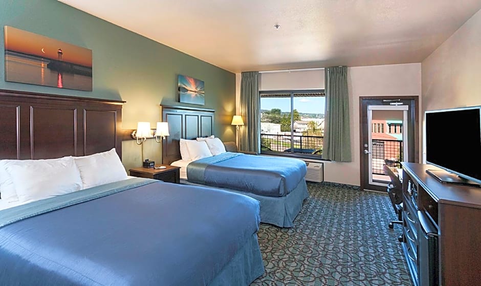 Park Point Marina Inn