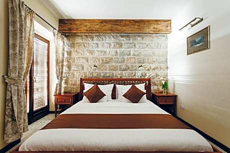 Standard Double Room with Terrace