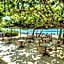 Coconut Court Beach Hotel