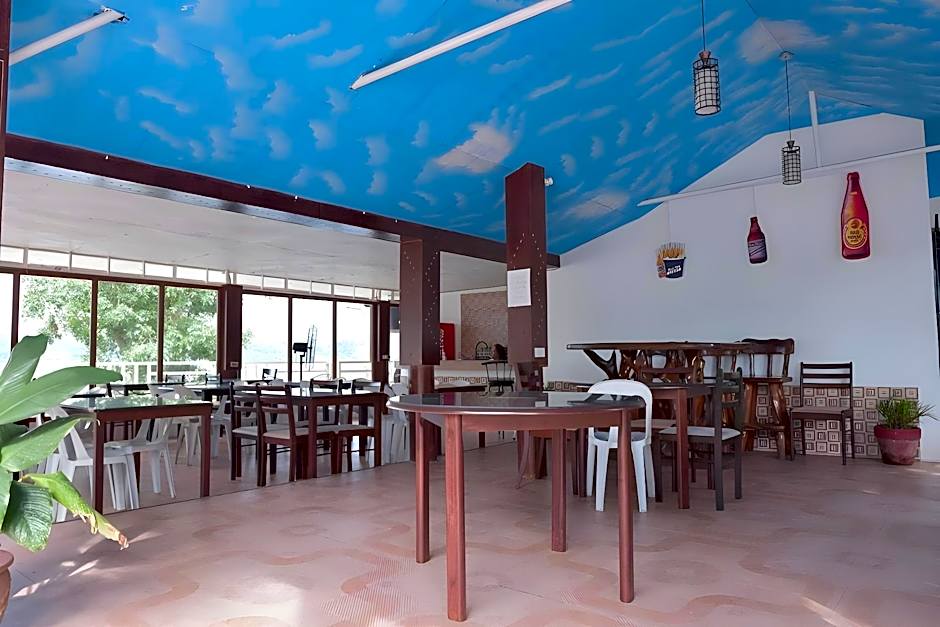 Tahanan Lakeview Hotel