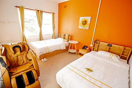 Twin Room with Shared Bathroom