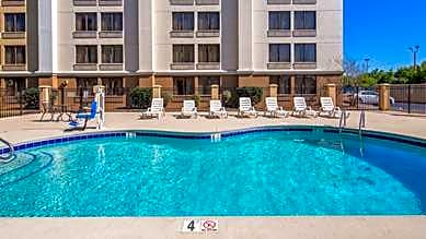 SureStay Plus Hotel by Best Western Jacksonville