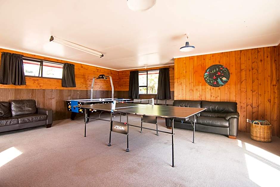 Parklands Motorlodge & Holiday Park