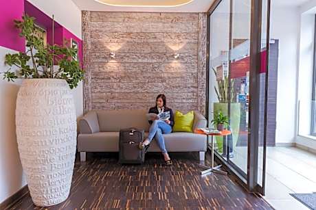 Hotel Arooma
