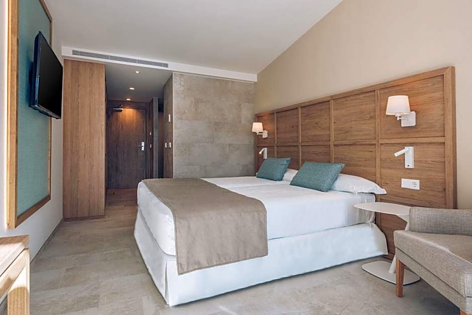 Iberostar Cala Domingos