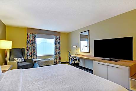 1 Kng Dlx 1 Bdrm Ste Mobility Access W/Ri Shwr