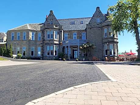 The Strathearn Hotel