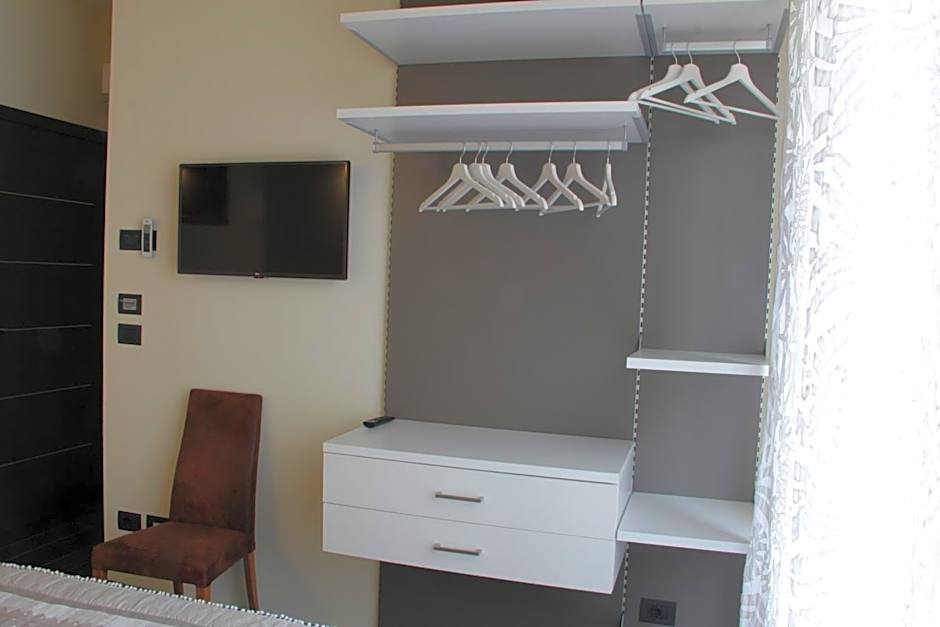 Foto 1 di 7 di Double Room with Private Bathroom