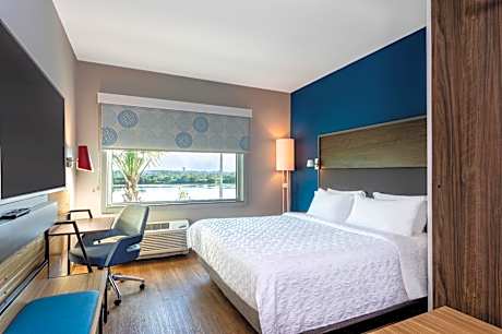 1 King Beds Hearing Accessible