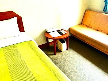Single Room - Smoking