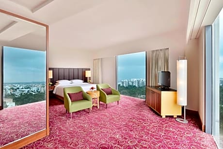 Superior room, King Bed Enjoy 20% off on Spa & 15% off on Food & Soft beverages
