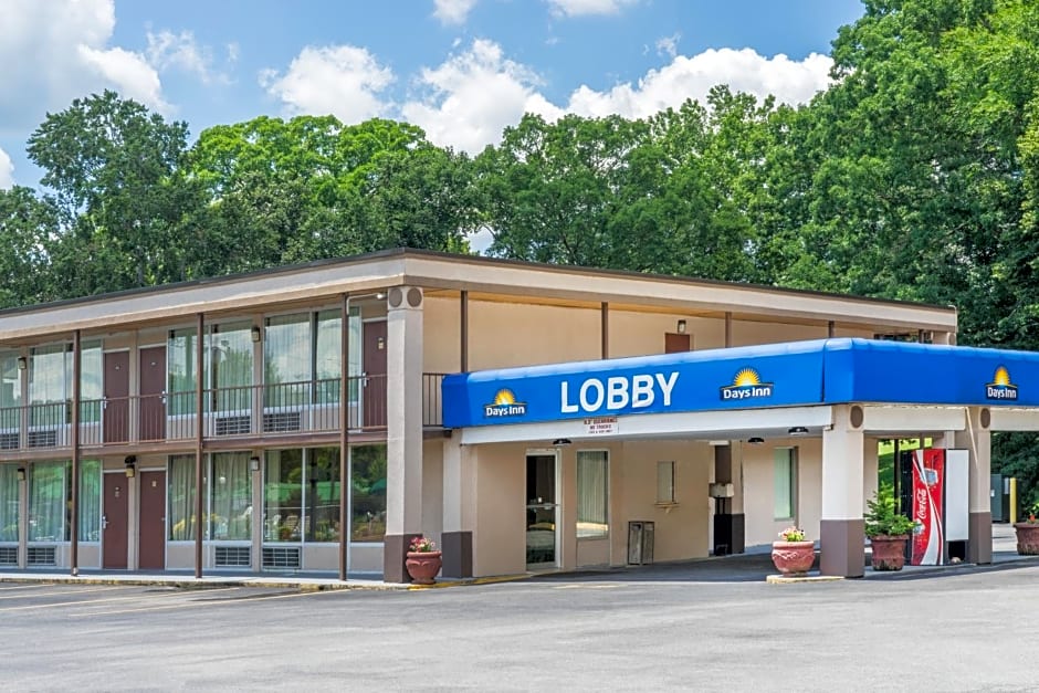 Days Inn by Wyndham Hurricane Mills