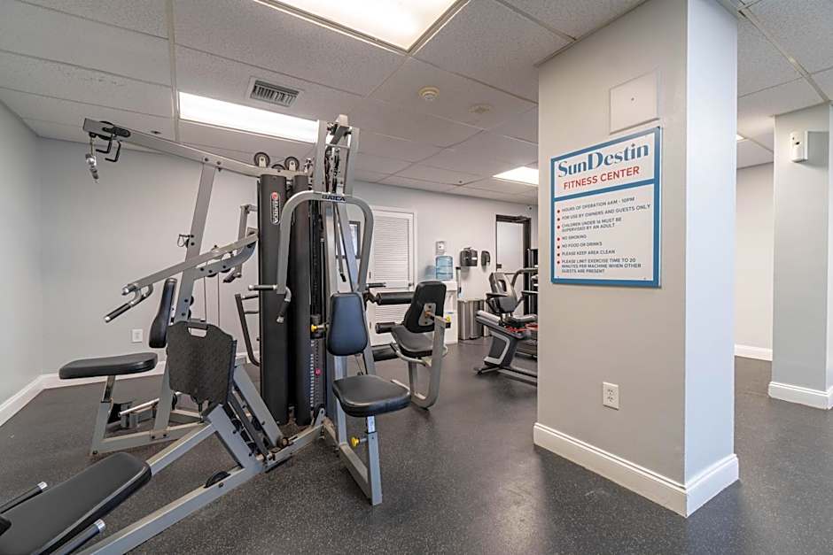 Splash Into Sundestin, Thanksgiving Stays Get 50 Gift Card