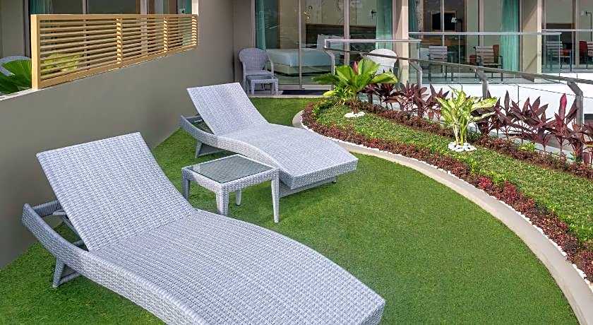 Radisson Golf And Convention Center Batam