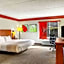 La Quinta Inn & Suites by Wyndham Raleigh Crabtree