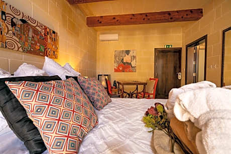 Double Room with Balcony and Sea View