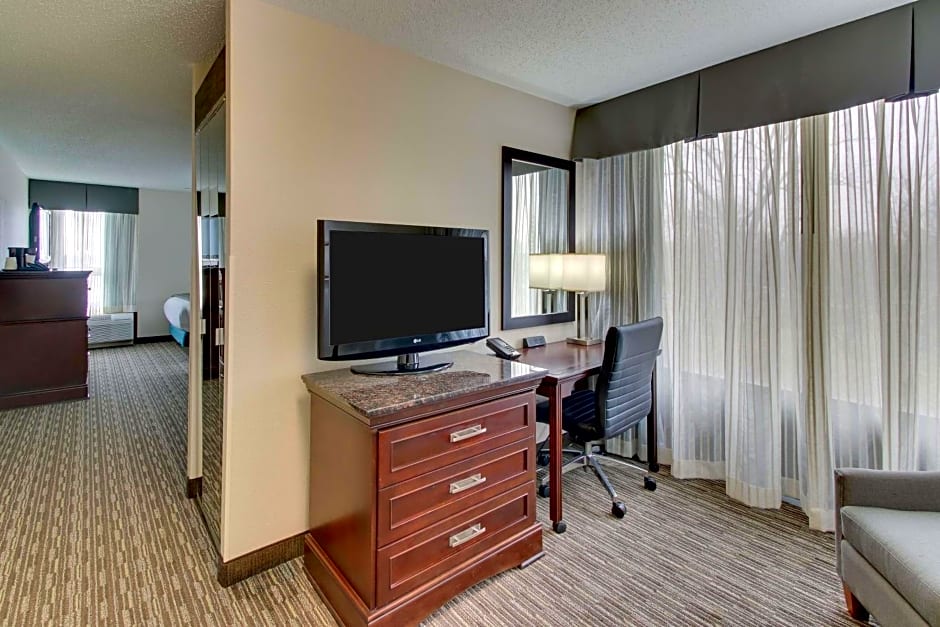 Best Western Plus Indianapolis North at Pyramids