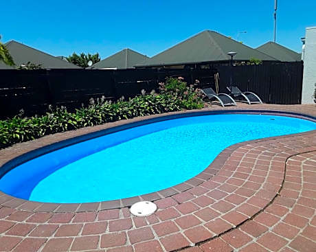 ASURE Sundowner Motel