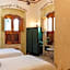 Los Pilares Hotel